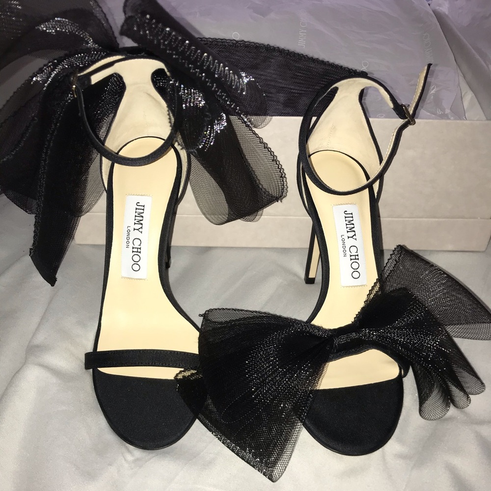 Jimmy Choo Aveline 100 in Black